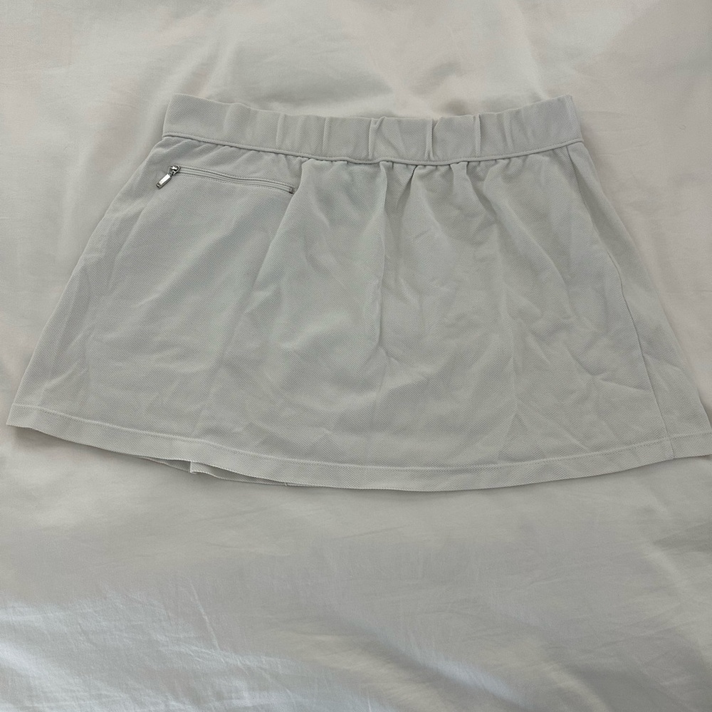 Nike Women's White Tennis Skirt - Picture 3 of 3